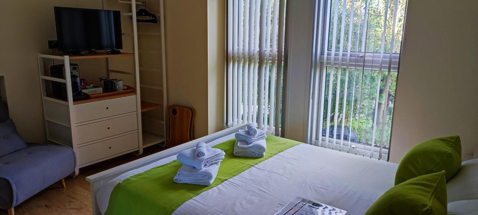 Chandler'S Lodge B&B 卡姆尔福德 外观 照片